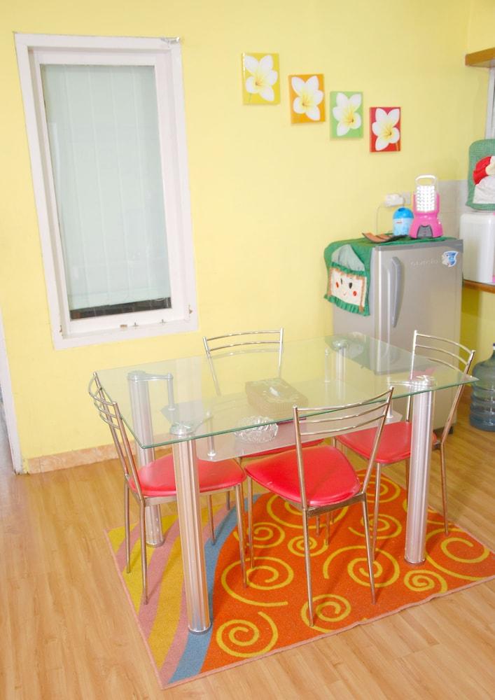 Villa ChavaMinerva Istana Bunga-Lembang