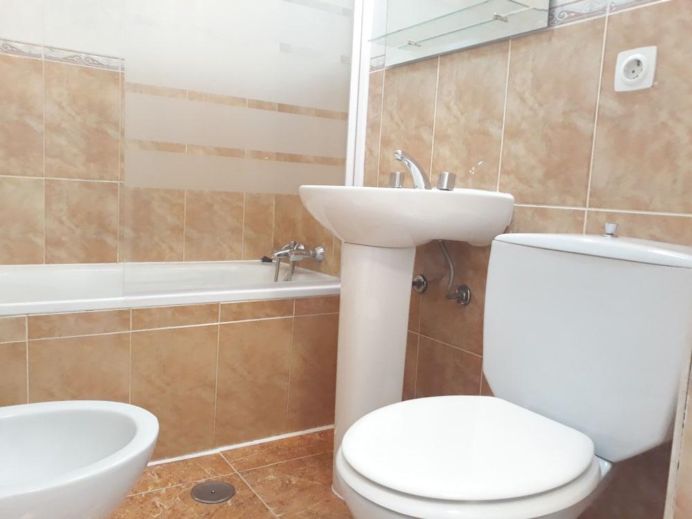 Bonito Apartamento en Triana 638
