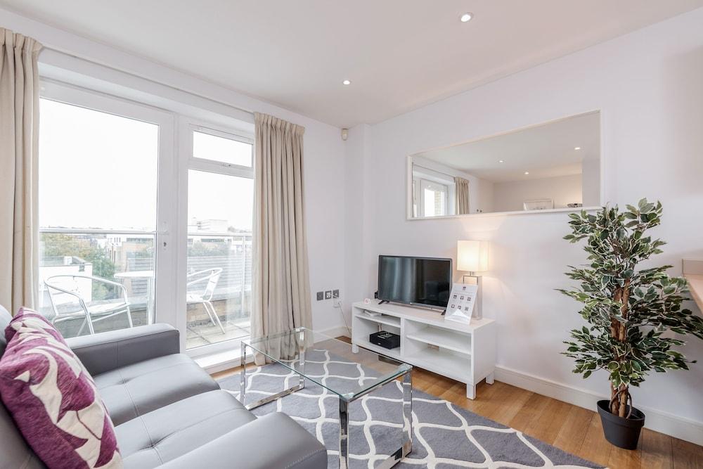 Roomspace Apartments -Abbot's Yard