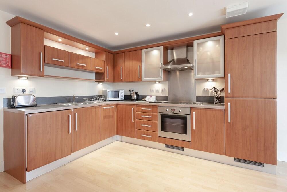 Roomspace Apartments -Central Walk