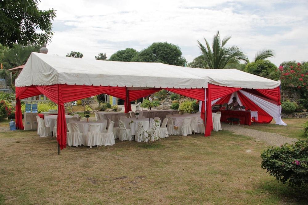 Punta Aguila Resort & Hotel