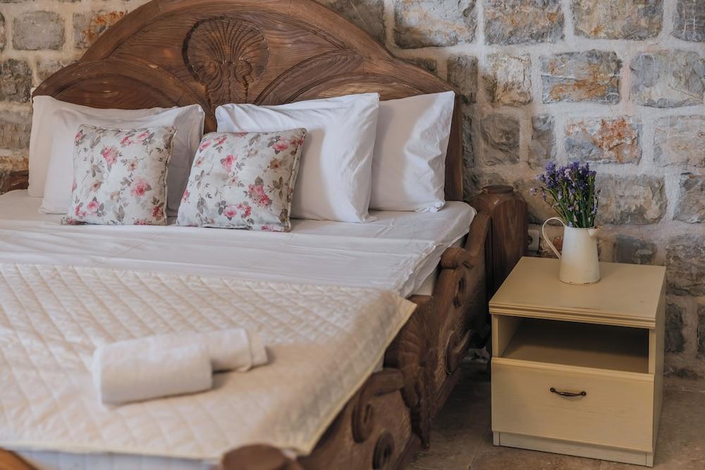 Pietra Mare Apartments