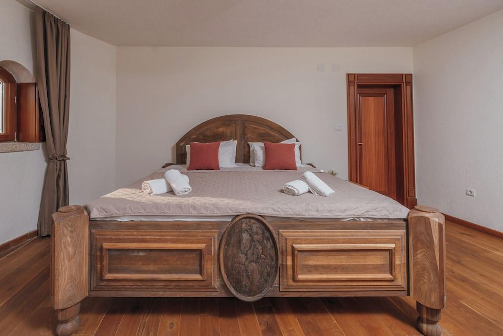 Pietra Mare Apartments