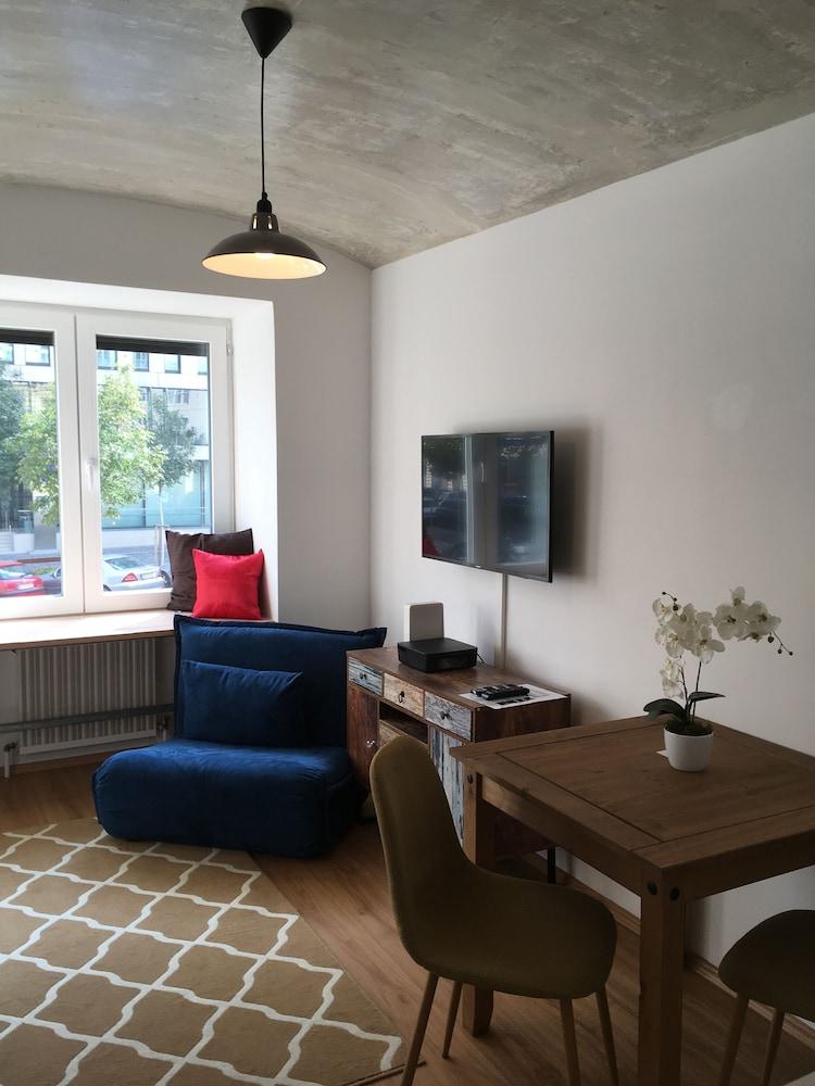 Stock Exchange Apartment