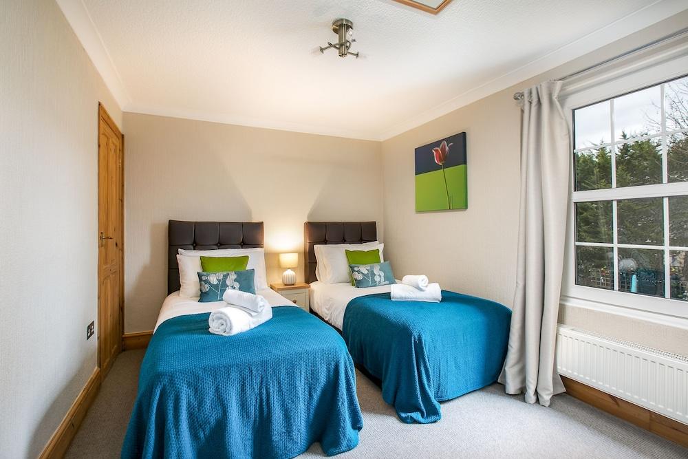 Charming Victorian Cottage