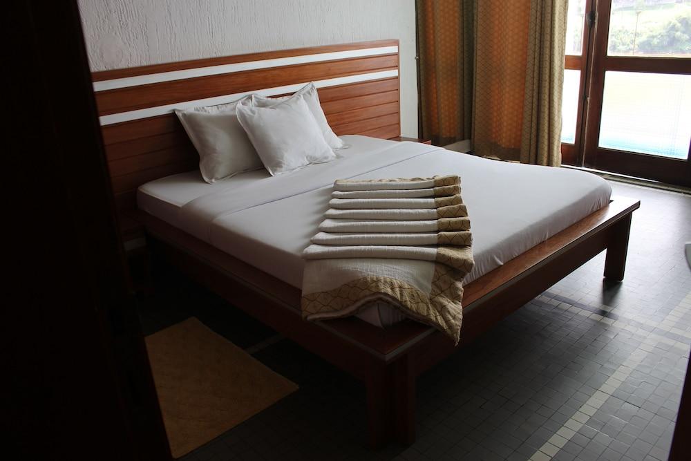 Hostellerie De La Sanaga