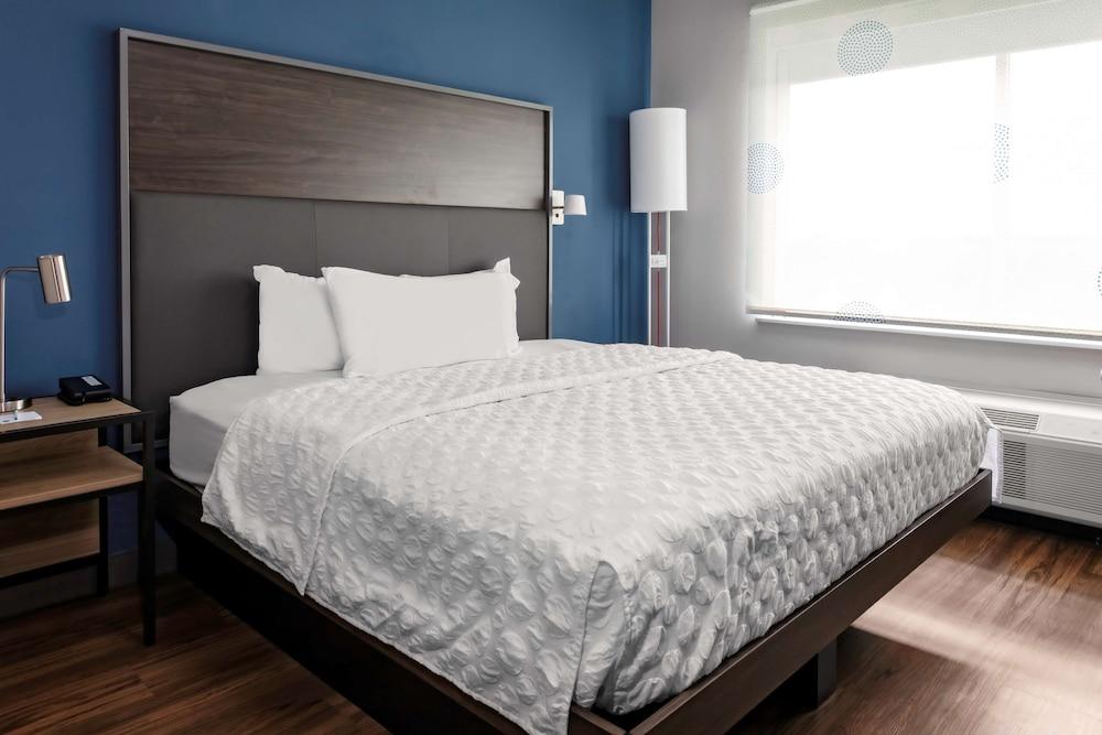 Tru by Hilton Cypress Houston