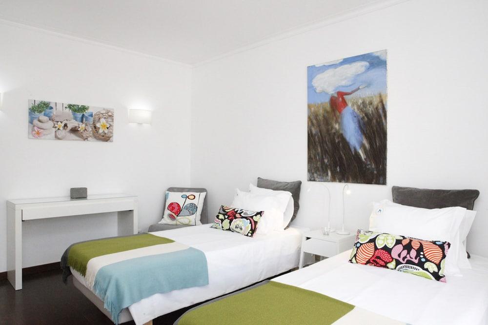 Remarkable view over Cascais Bay