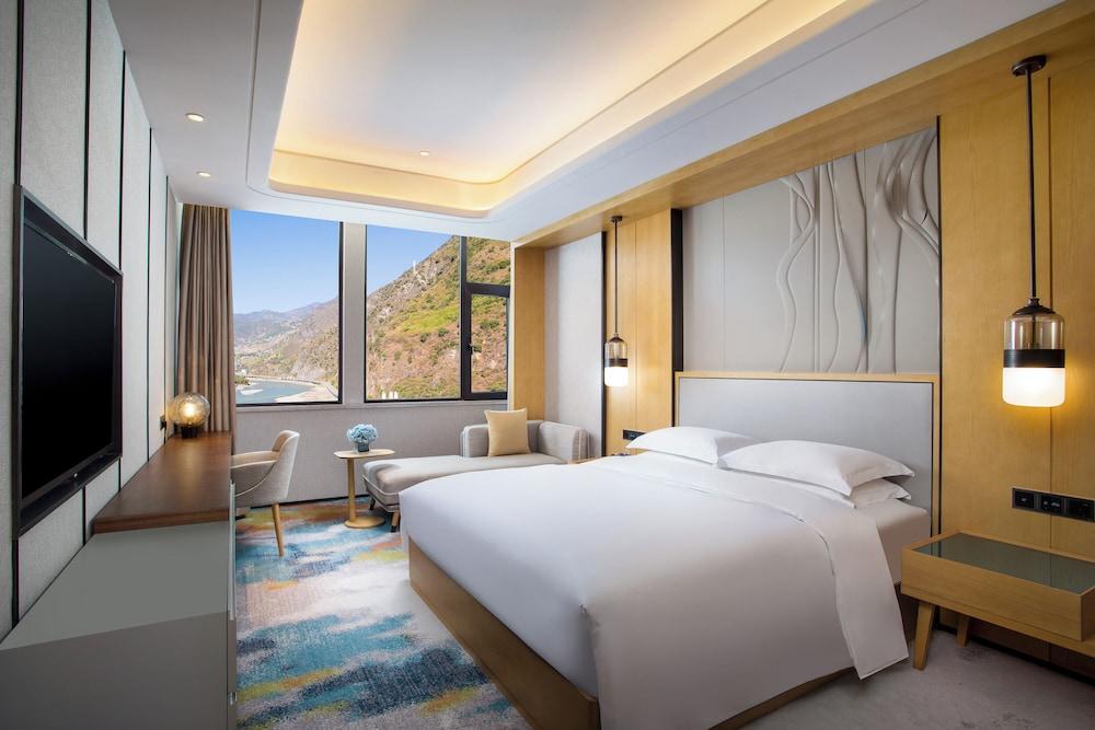 Hilton Garden Inn Nujiang