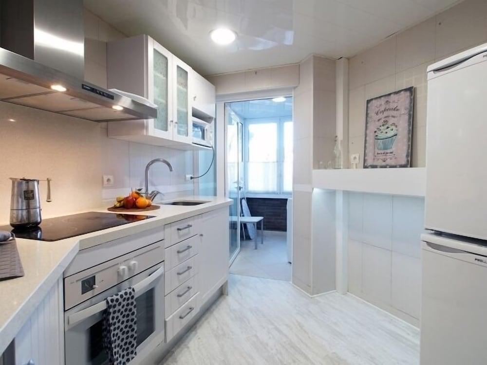 Amity Be my Guest Castelldefels