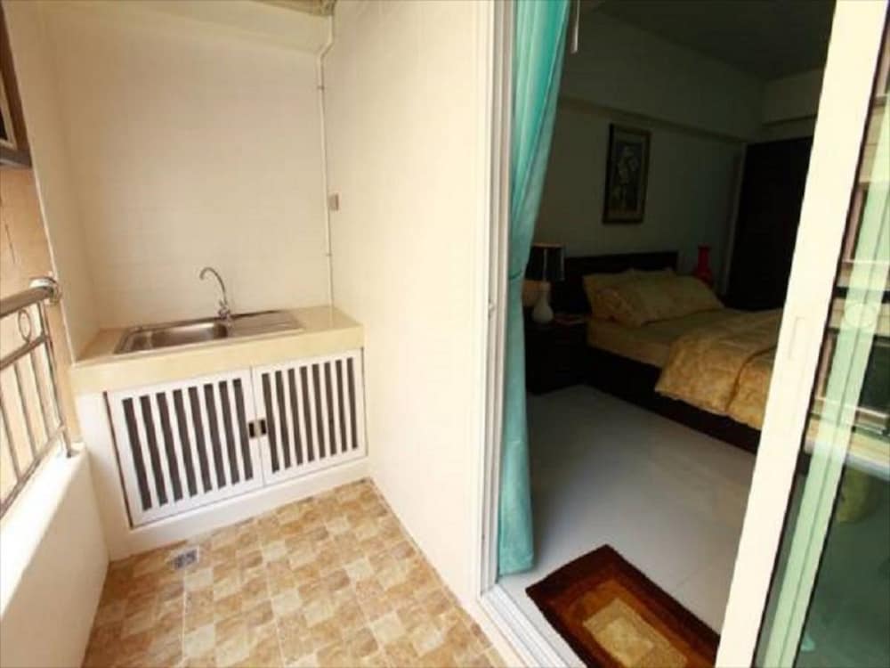 Rattanasook Residence