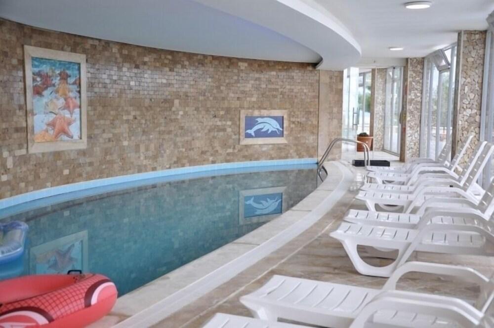 Adavillas Lavender Residence