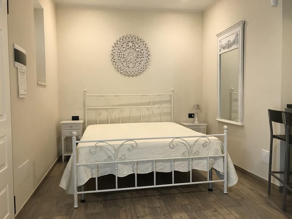 SunWine Bed & Breakfast