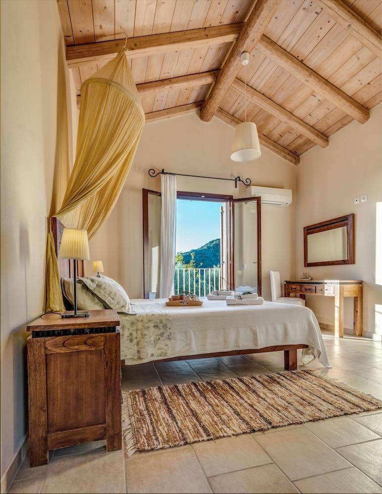 Mastrogiannis Villa Dafne