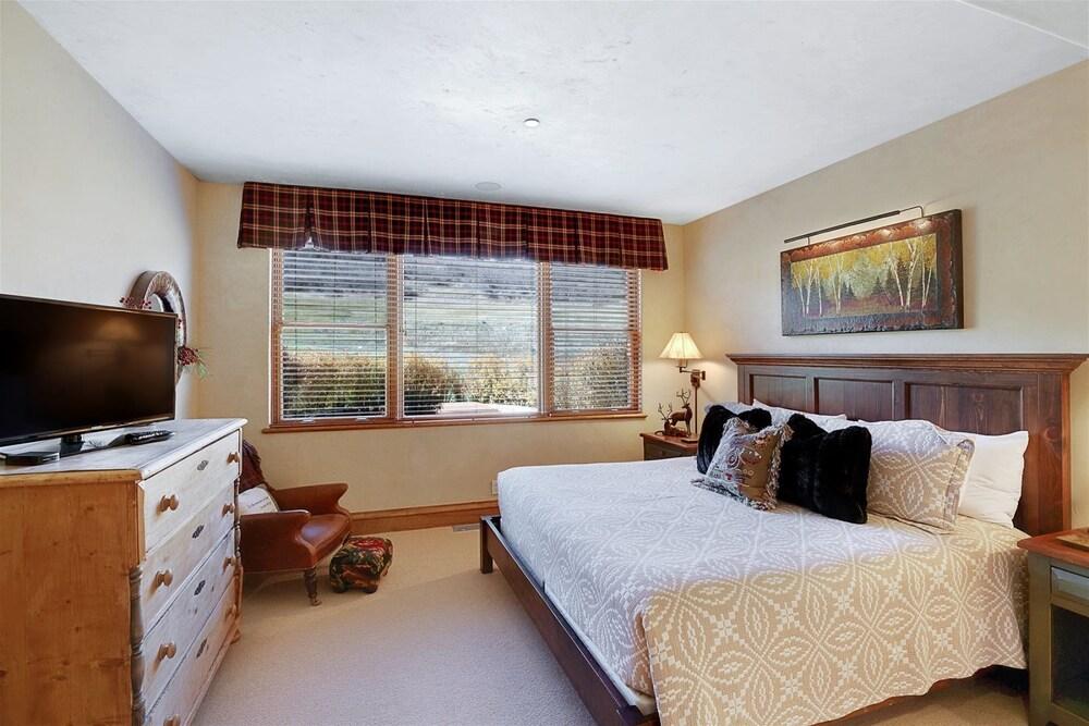 Snowmass Owl Creek 9905