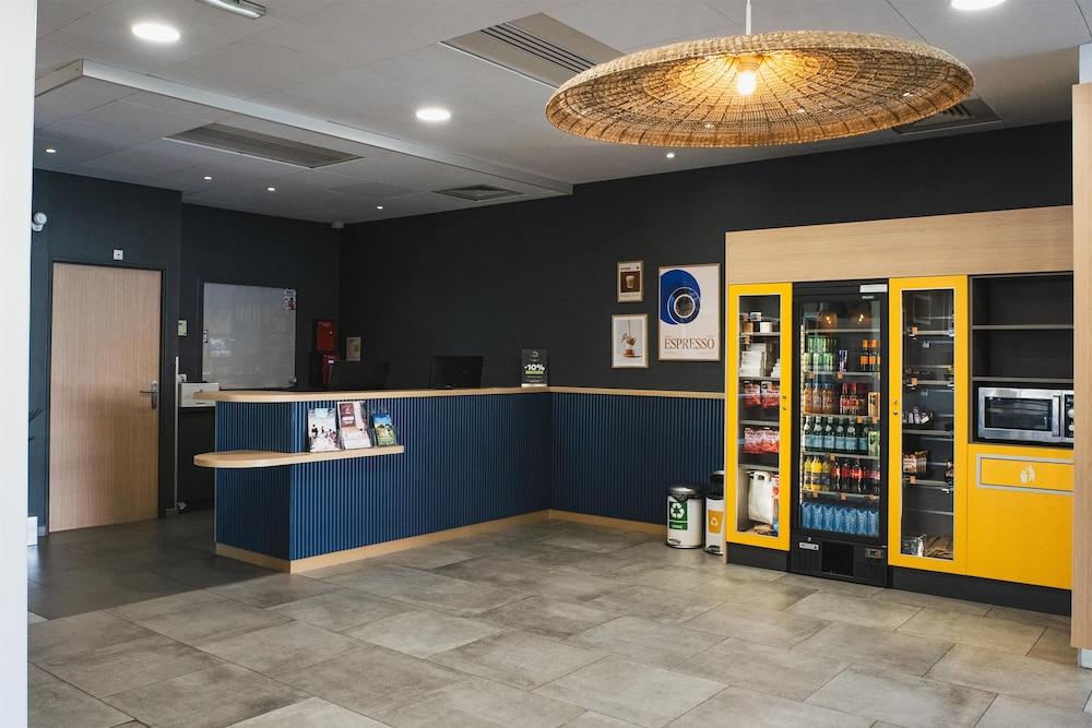 Kyriad ECO - Clermont Ferrand Estaing