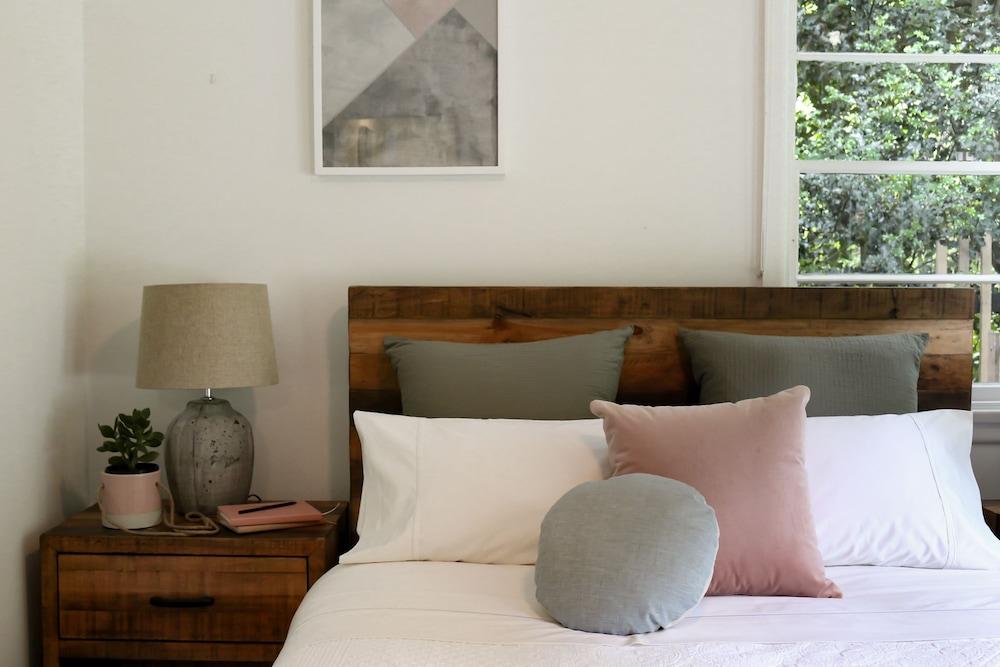 Morton Brae Luxury Cottage Sassafras