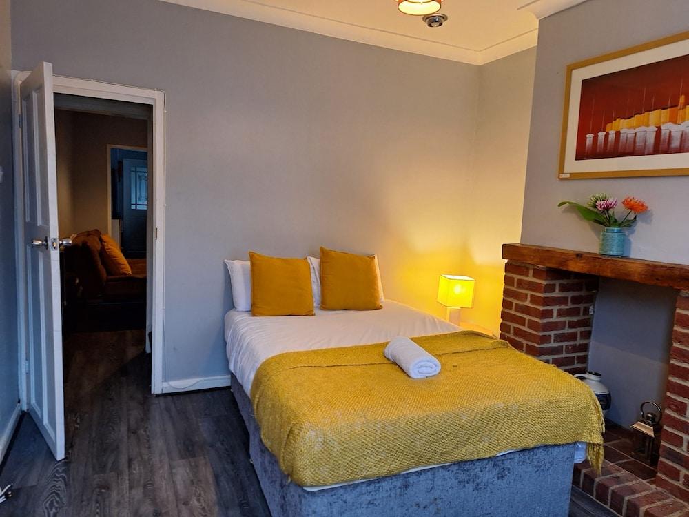 Huku Kwetu - Ferndale House