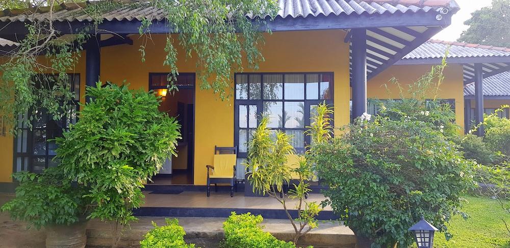 Flower Garden Lake resort