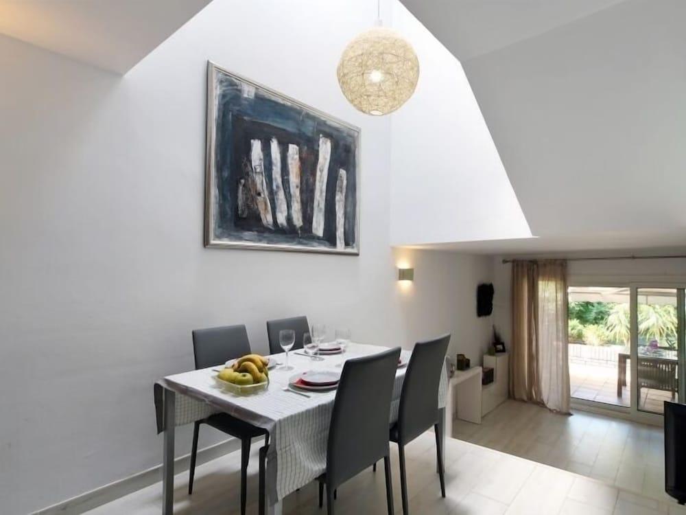 Shikara Be my Guest Castelldefles