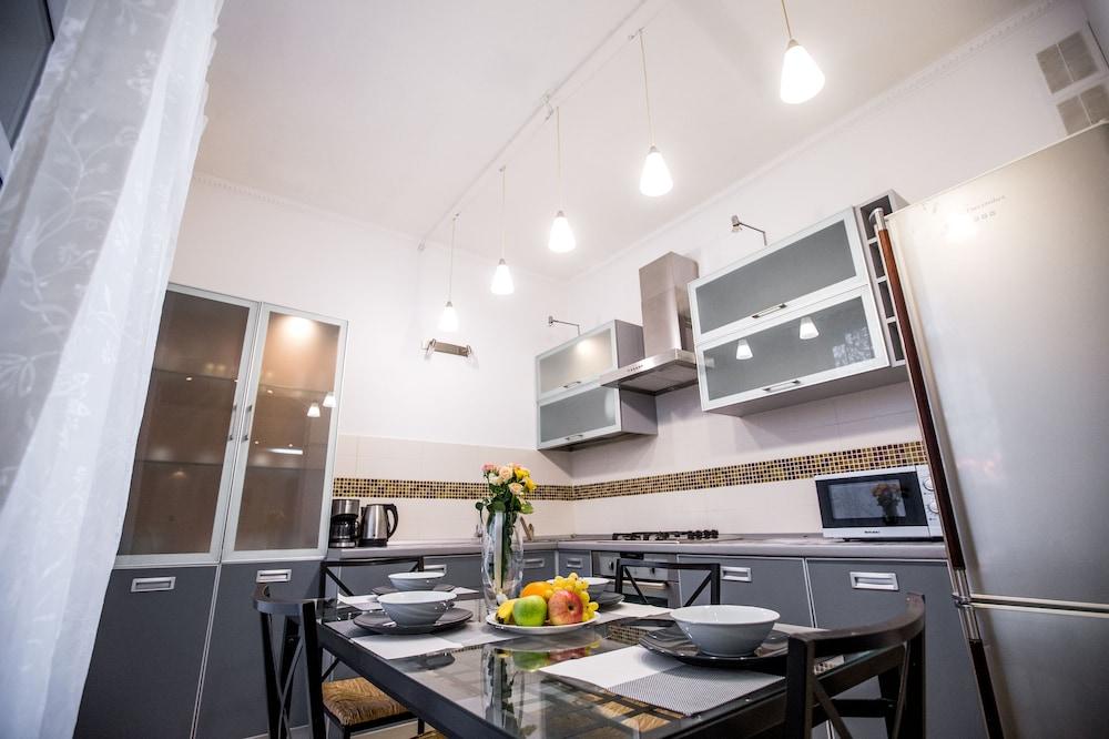 ApartExpo on Kutuzovsky 27