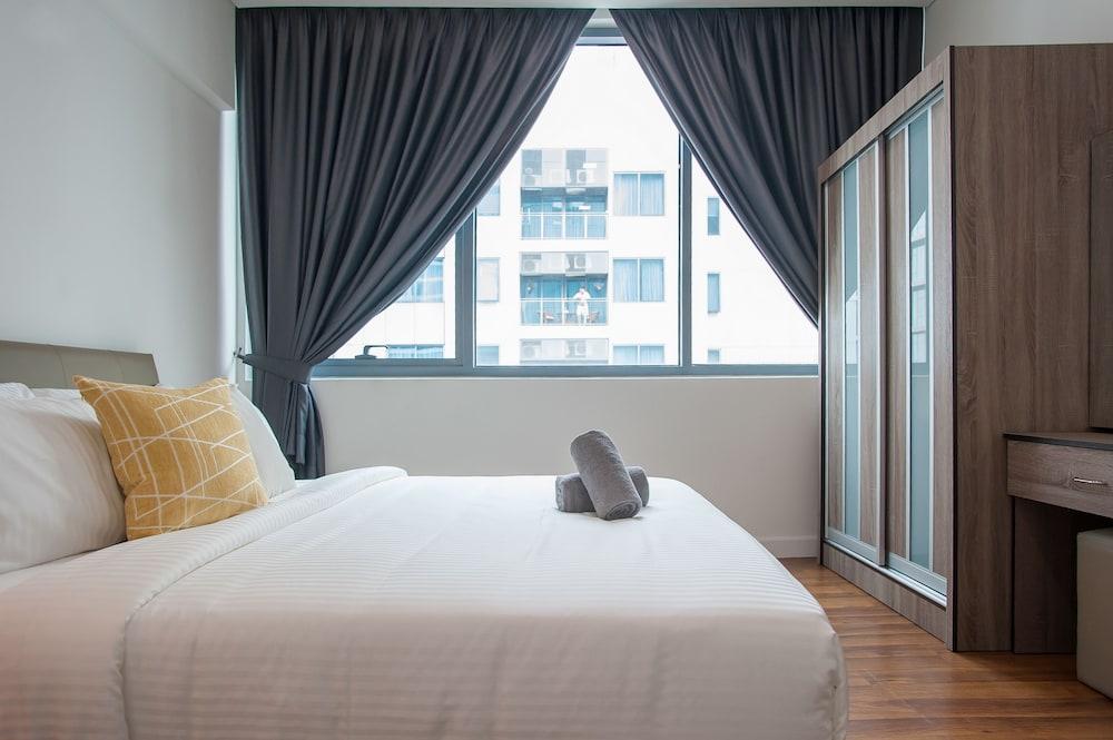 Summer Suites KLCC by Stayshare Homes