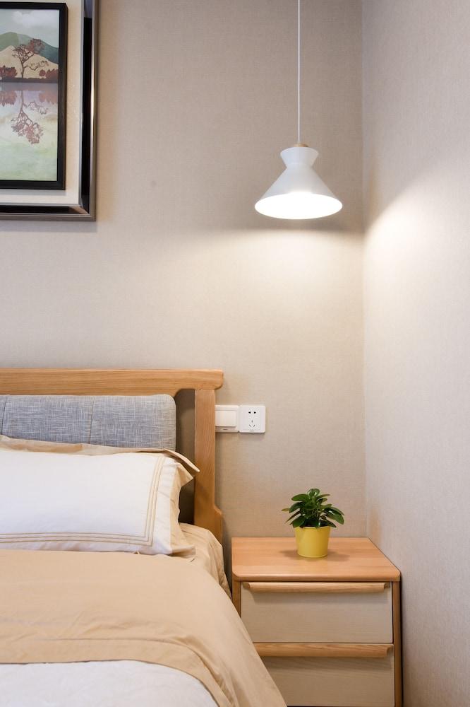 Shenzhen New Swan Castle Apartment