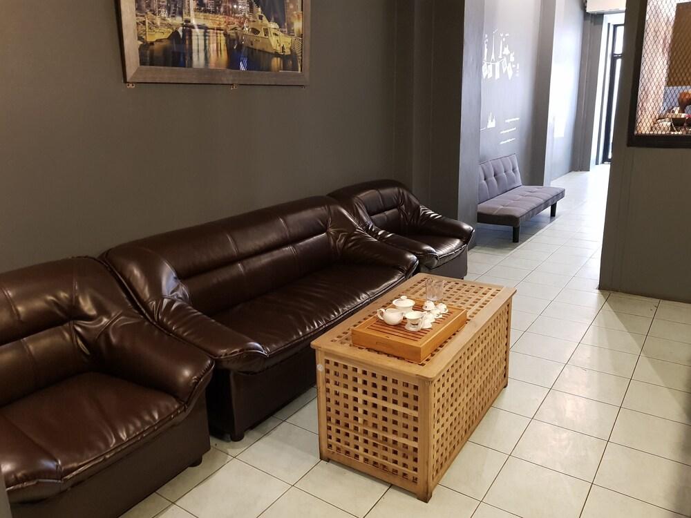 Pattaya Hostel Stay Inn