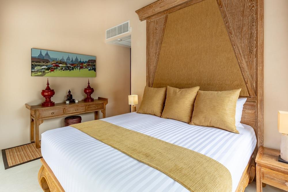 Thai Villa at Aspire Villas