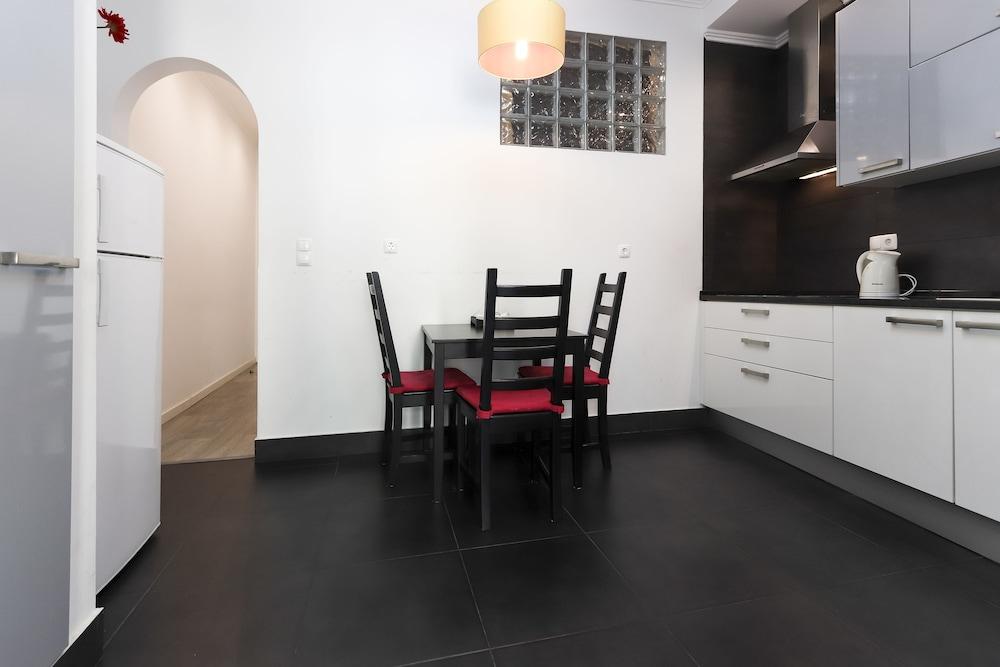 Lisbon Apartments in Anjos