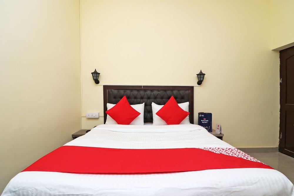 OYO 17171 Sandhya Guest House