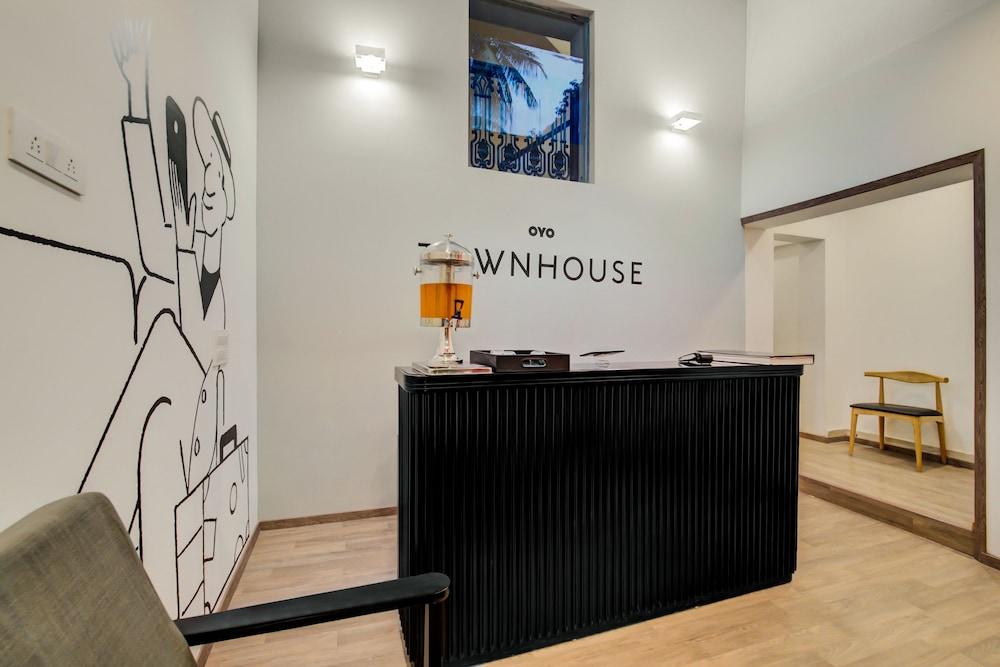 OYO Townhouse 073 Swargate