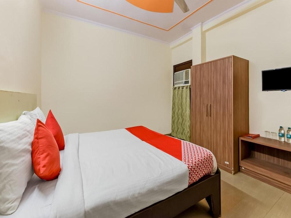 OYO 16642 Flagship Hotel Mahadev