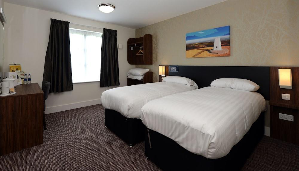 Fallow Field, Telford by Marston's Inns