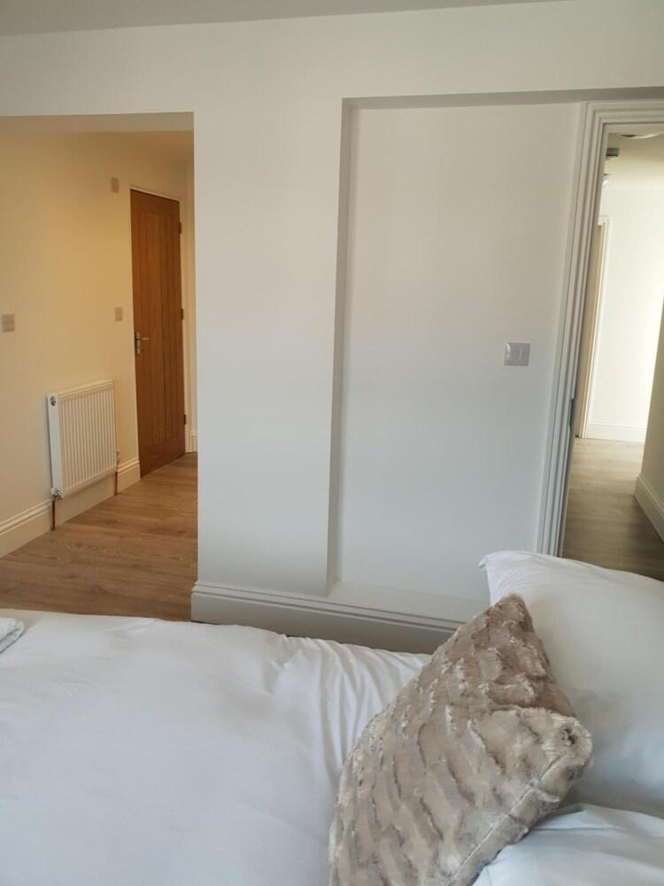 Oxford Modern Guest House