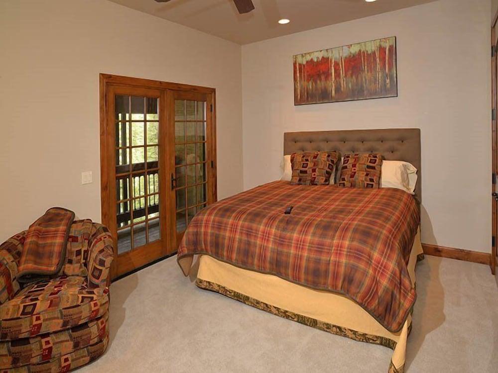 Intermountain Chalet