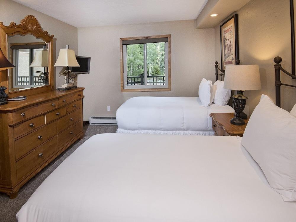 Vantage Point Condo 201