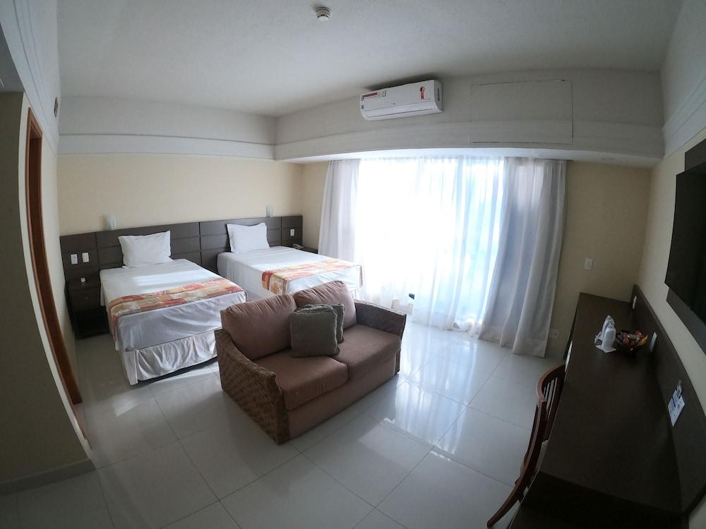 Tropical Executive Hotel