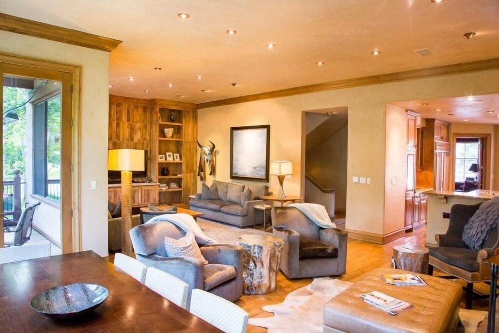 Snowmass Owl Creek 9920