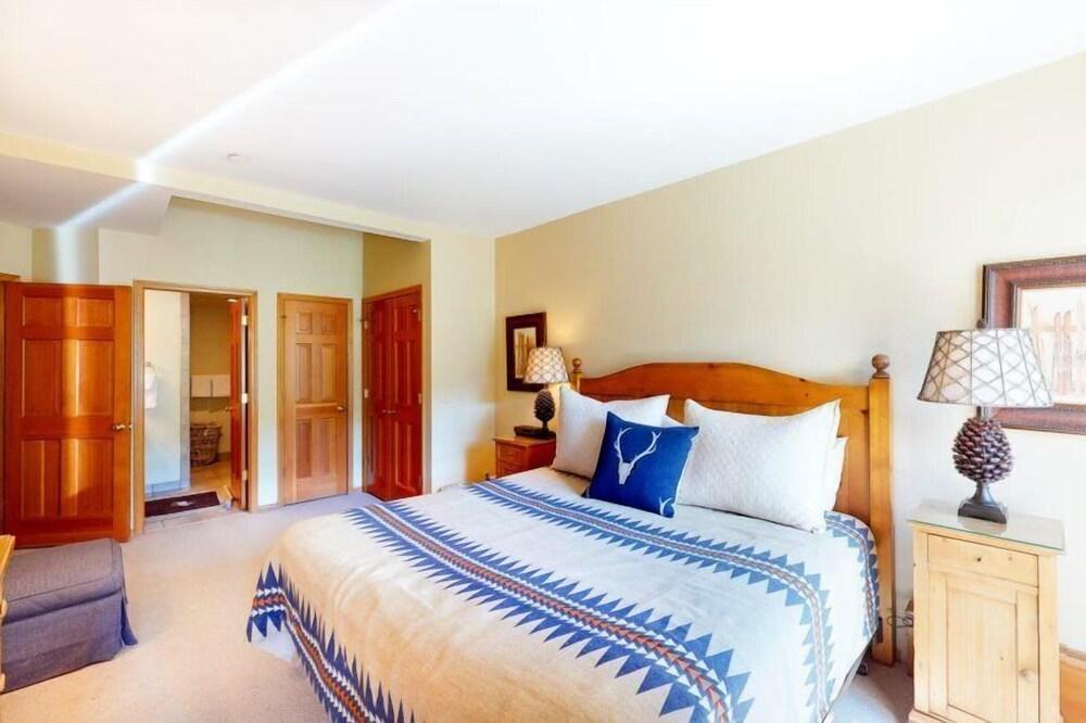 Snowmass Chamonix 41