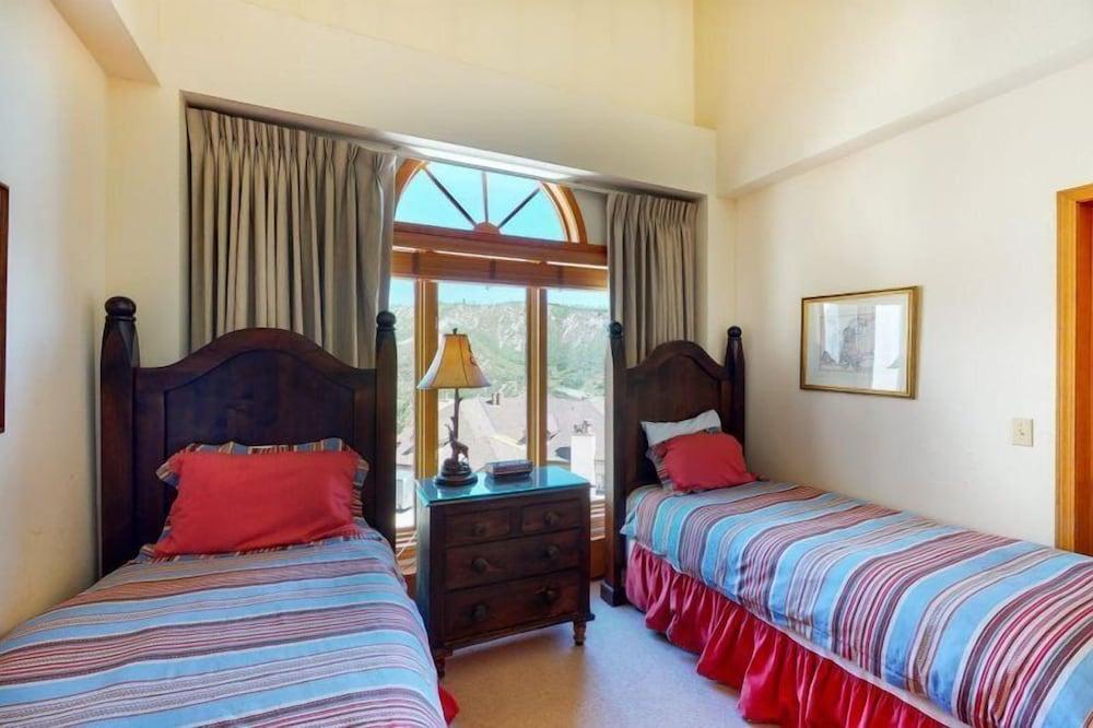 Snowmass Chamonix 41