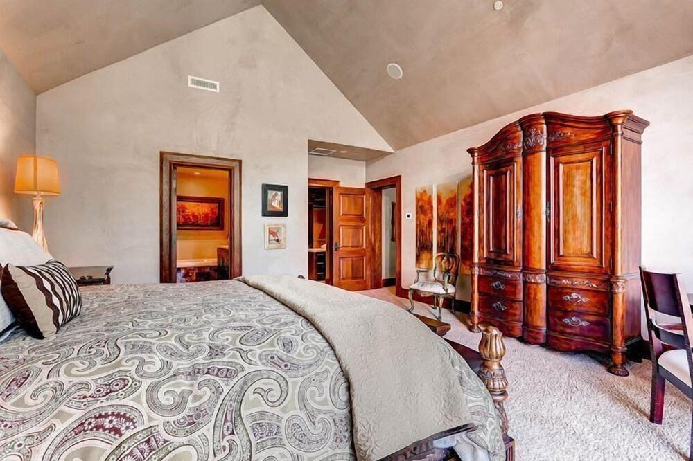 Beaver Creek Villagewalk 55