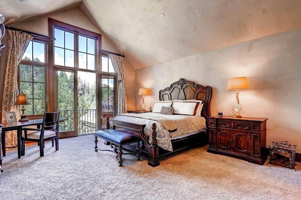 Beaver Creek Villagewalk 55