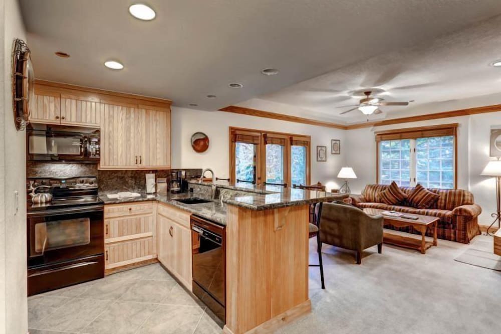 Beaver Creek Charter 1 Bed