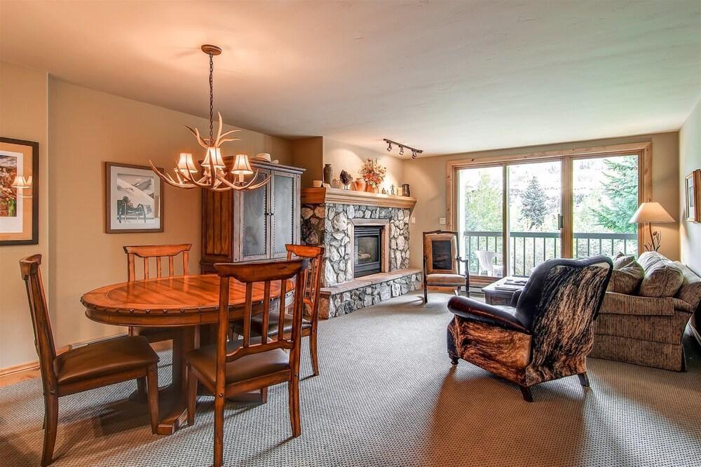 Beaver Creek Borders 208L