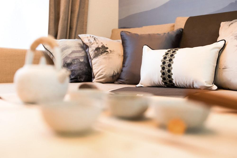 Ostay Kuromon Hotel Apartment