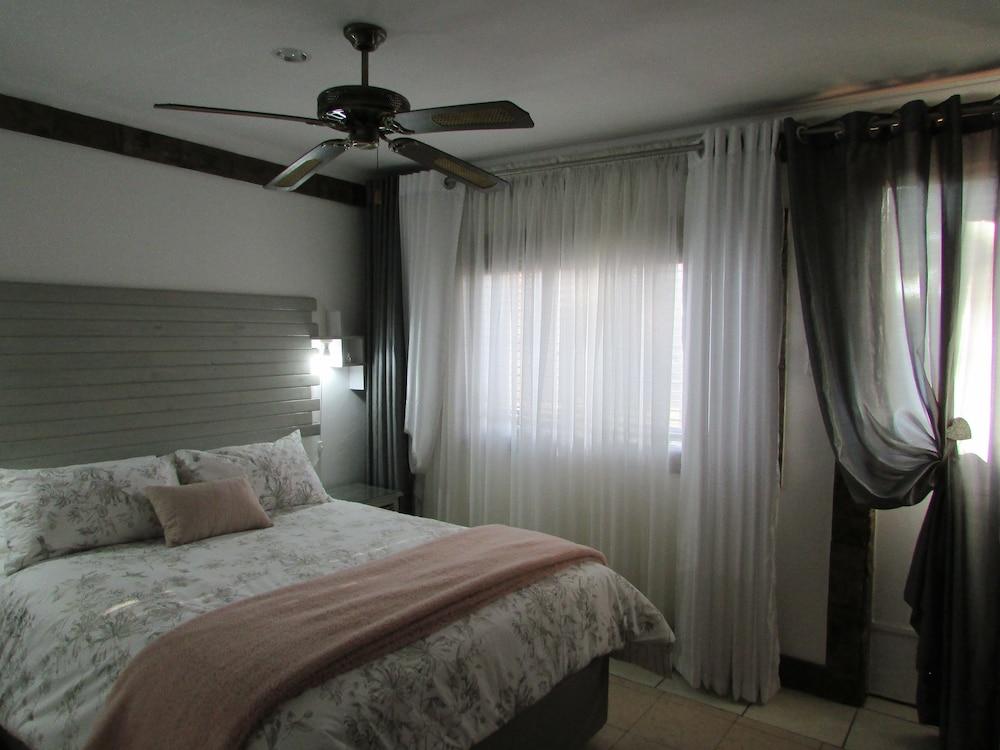 Oppiplot Guest House