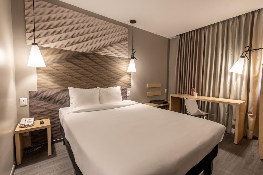 Ibis Tijuana Zona Rio