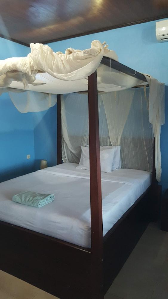 Aman Gati Hotel Lakey