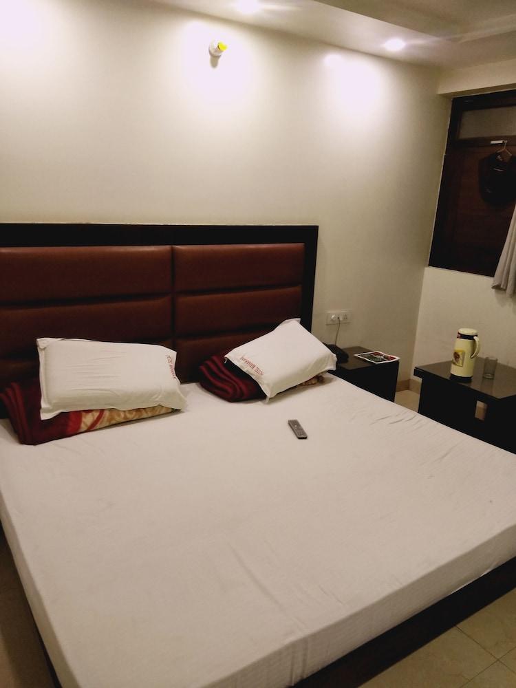 Hotel Maharani Delhi